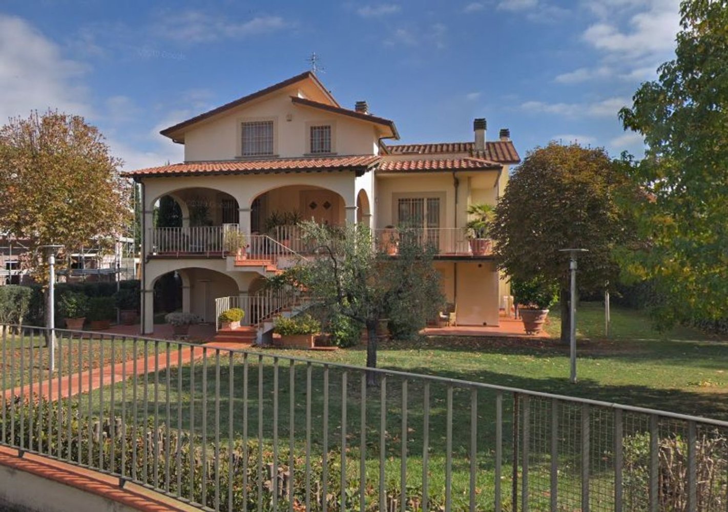 7 غرف نوم فيلا في Poggio a Caiano, Italy رقم 352600