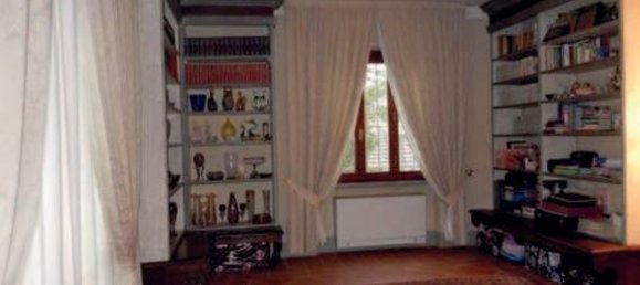 7 غرف نوم فيلا في Poggio a Caiano, Italy رقم 352600 34