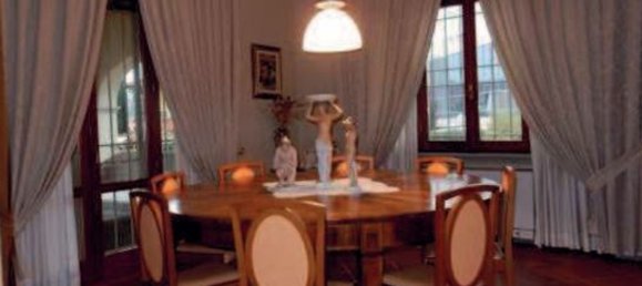 7 غرف نوم فيلا في Poggio a Caiano, Italy رقم 352600 28