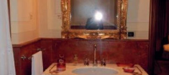 7 غرف نوم فيلا في Poggio a Caiano, Italy رقم 352600 24