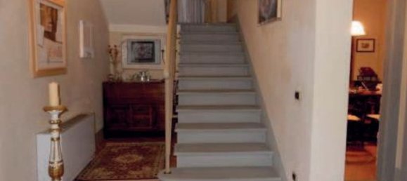 7 غرف نوم فيلا في Poggio a Caiano, Italy رقم 352600 37