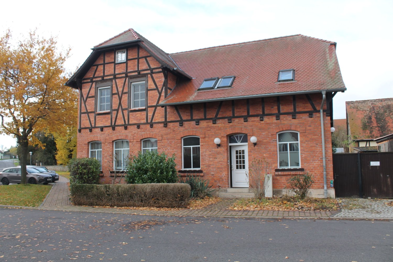 10 rooms House in Thuringia, Germany No. 201106