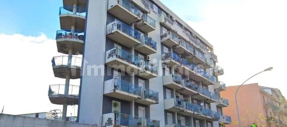 2 bedrooms Apartment in Palermo, Italy No. 275243 4