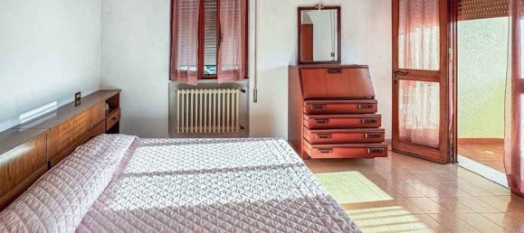 12-Zimmer Villa in Pietrasanta, Italy, Nr. 165839 9