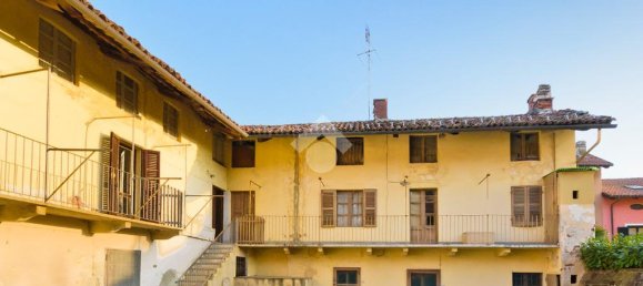 3 Schlafzimmer Haus in Villarbasse, Italy, Nr. 69223 3