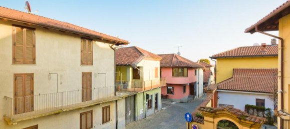 3 Schlafzimmer Haus in Villarbasse, Italy, Nr. 69223 8