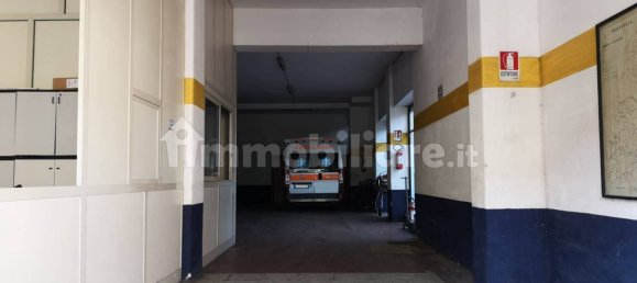 Коммерческая недвижимость с 4 комнатами в Катания, Италия № 68985 4