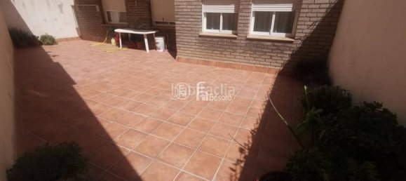 Apartamento de 3 dormitorios en Lérida, Spain No. 172654 4