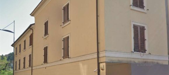 Квартира с 2 комнатами в Фьюджи, Италия № 216175 20