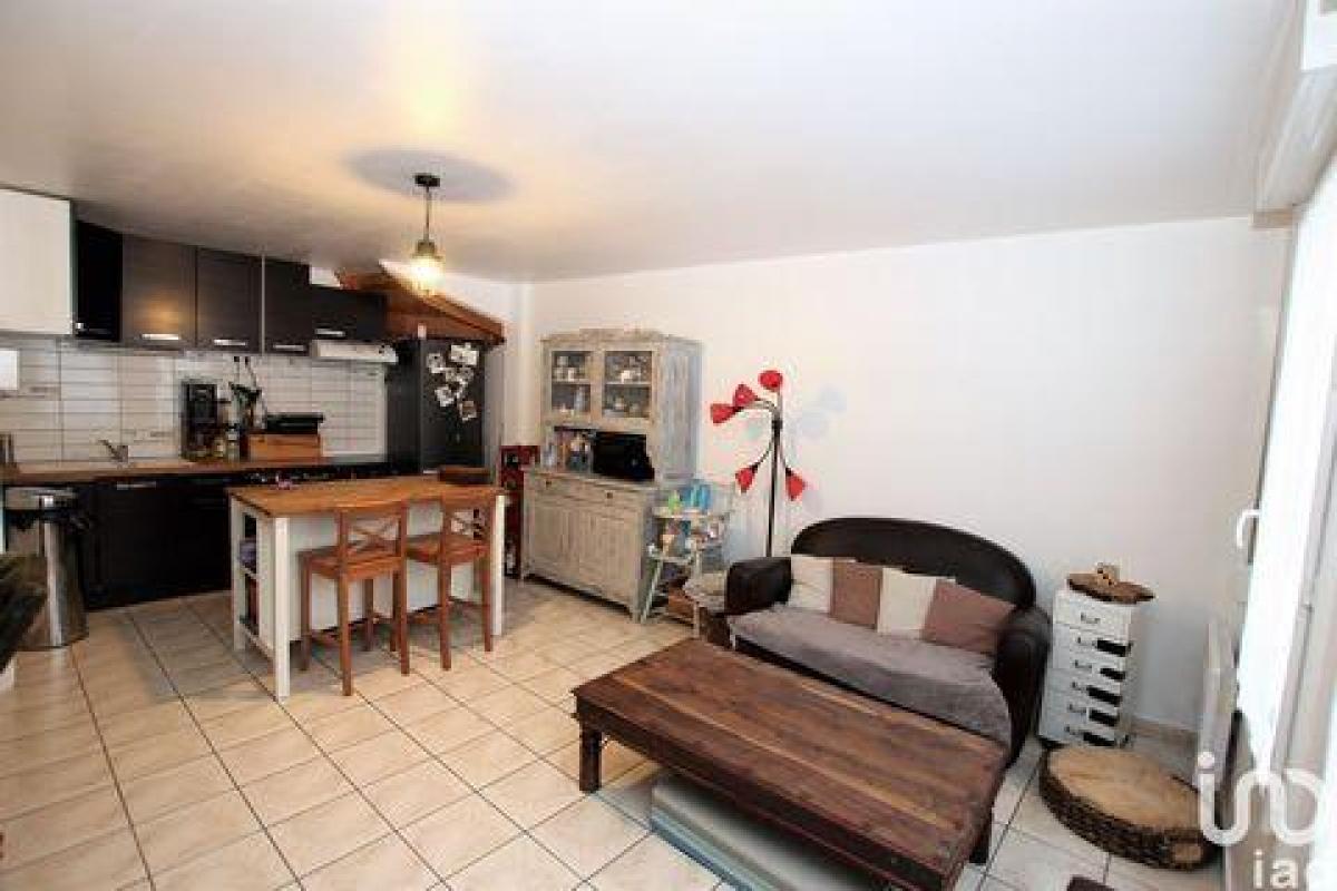 Condominio de 2 dormitorios en Amiens, France No. 8238