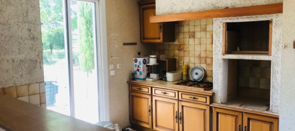 3 bedrooms Villa in Saint-Amand-Montrond, France No. 91248 7