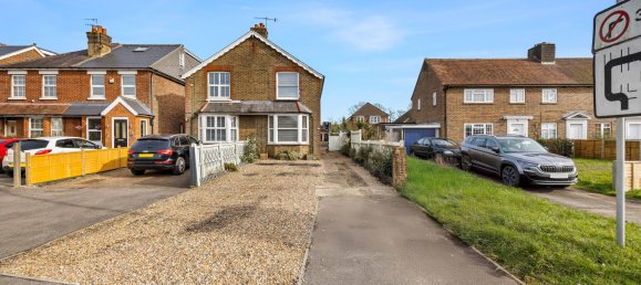 3 bedrooms House in Redhill, United Kingdom No. 1026 19