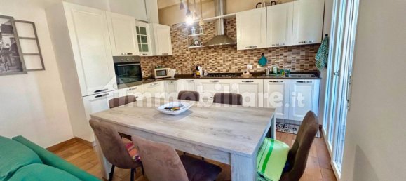 3 Schlafzimmer Wohnung in Vado Ligure, Italy, Nr. 259669 4