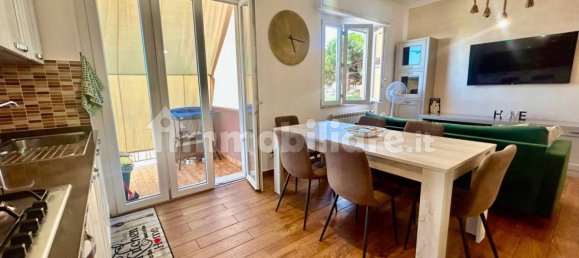 3 Schlafzimmer Wohnung in Vado Ligure, Italy, Nr. 259669 3