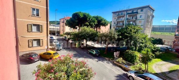 3 Schlafzimmer Wohnung in Vado Ligure, Italy, Nr. 259669 13