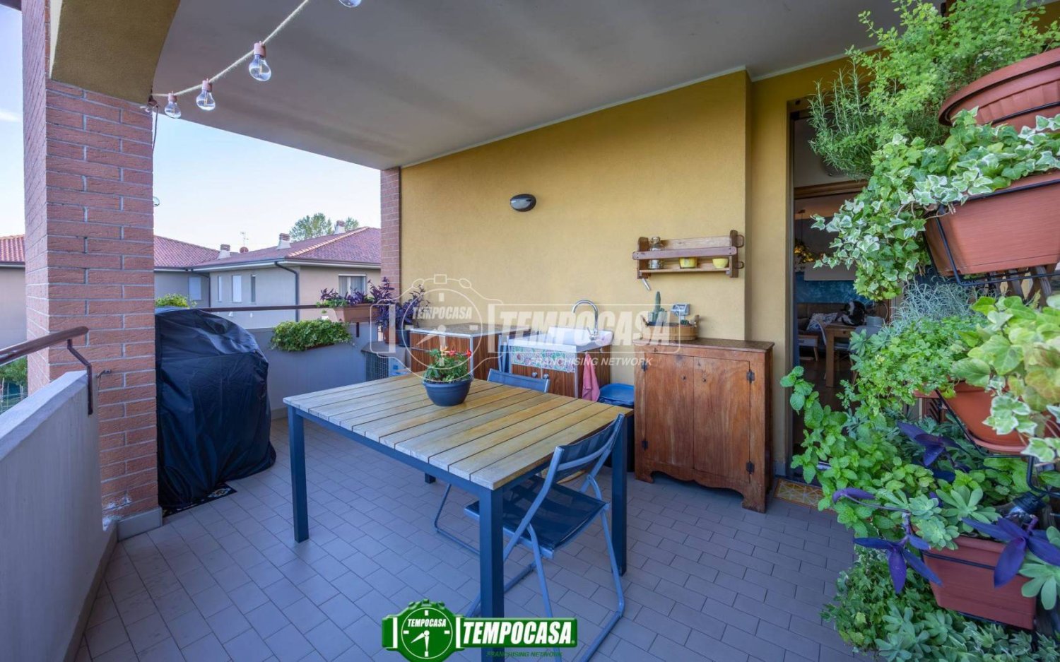 2 bedrooms Apartment in Cavenago di Brianza, Italy No. 395034