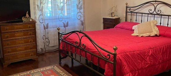 3 rooms Apartment in Carrara, Italy No. 153713 11