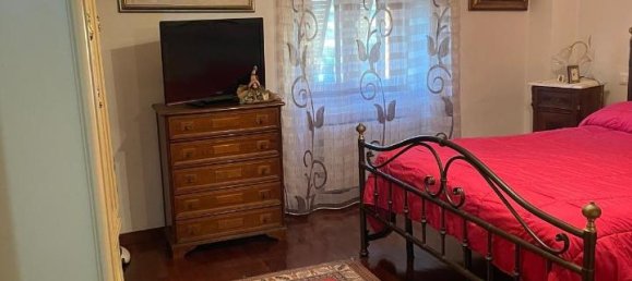 3 rooms Apartment in Carrara, Italy No. 153713 8