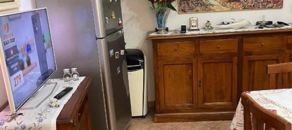 3 rooms Apartment in Carrara, Italy No. 153713 3