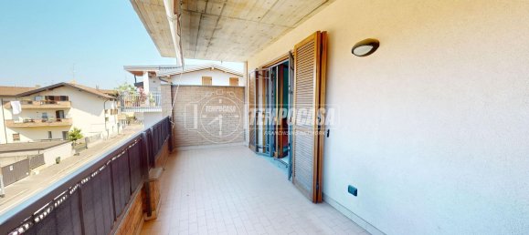 4 rooms Apartment in Bovisio Masciago, Italy No. 307642 19