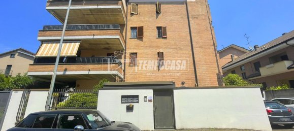4 rooms Apartment in Bovisio Masciago, Italy No. 307642 10