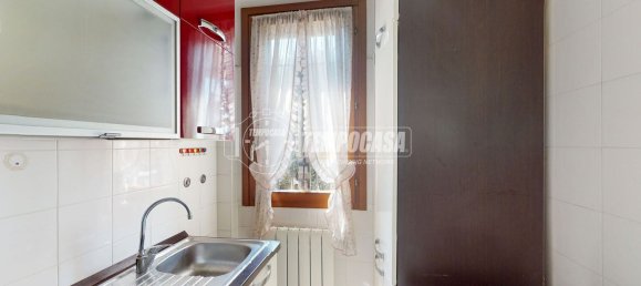 4 rooms Apartment in Bovisio Masciago, Italy No. 307642 25