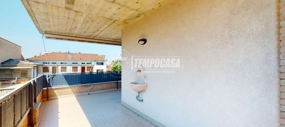 4 rooms Apartment in Bovisio Masciago, Italy No. 307642 9