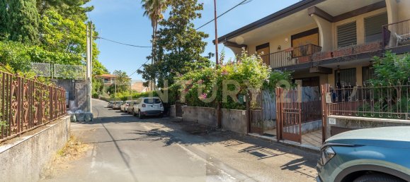 Casa de 7 dormitorios en Trecastagni, Italy No. 327394 3