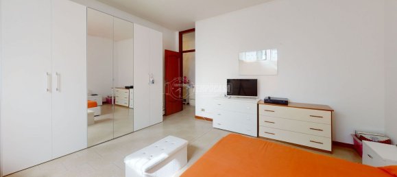 3-Zimmer Wohnung in Bari, Italy, Nr. 126001 7