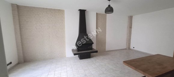 Studio in Pontoise, France No. 334578 4