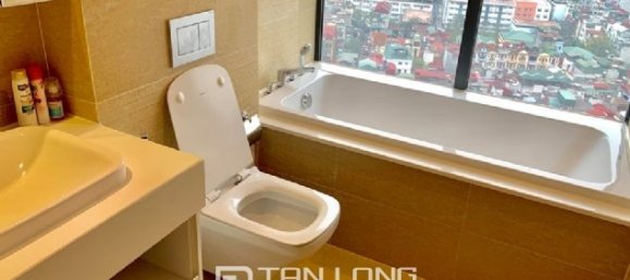 3 bedrooms Apartment in Ba Dinh, Vietnam No. 1166 10