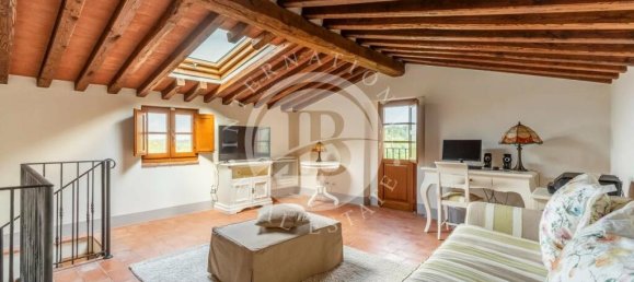 6 bedrooms Villa in Palaia, Italy No. 56866 4