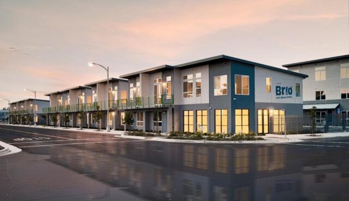 70 bedrooms House in Fresno, USA No. 434265