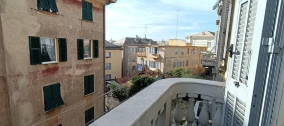 4-salle Appartement à Genoa, Italy No. 21252 10