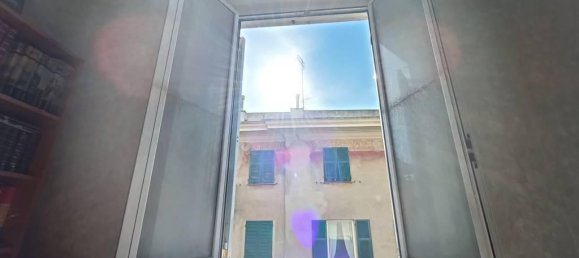 4-salle Appartement à Genoa, Italy No. 21252 13