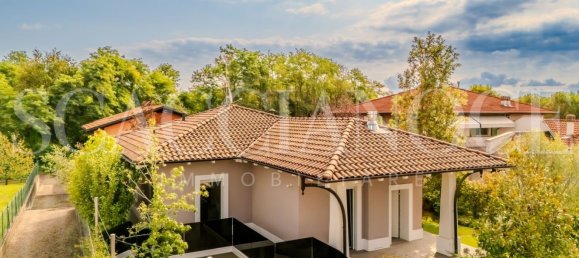 5 bedrooms Villa in Cossato, Italy No. 376468 24