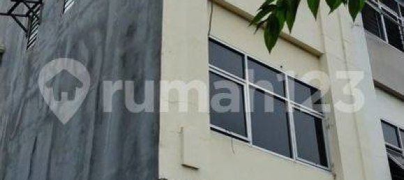 360m² House in Jakarta, Indonesia No. 1832 7