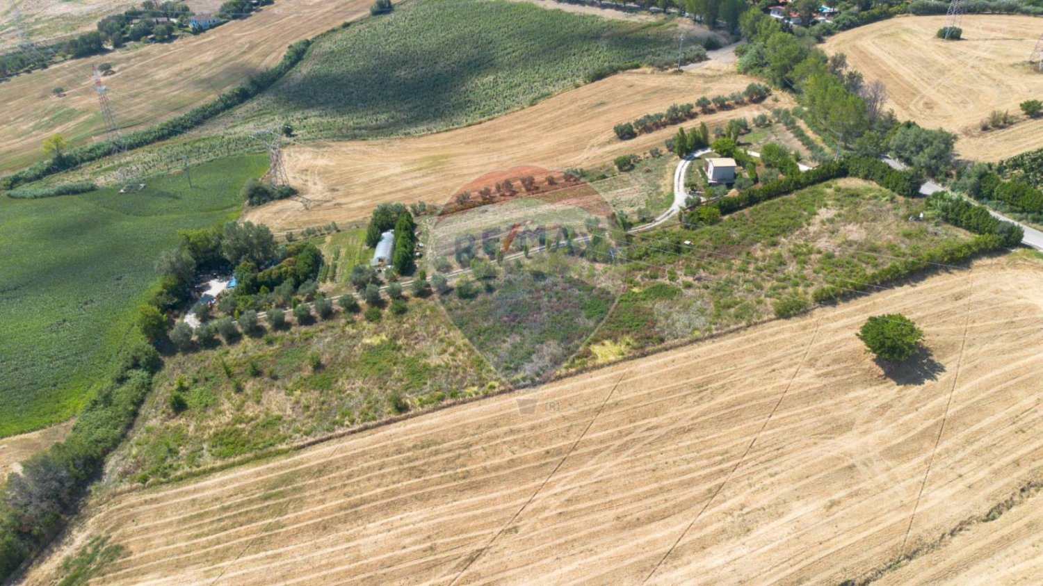 10003m² Land in Ancona, Italy No. 292152