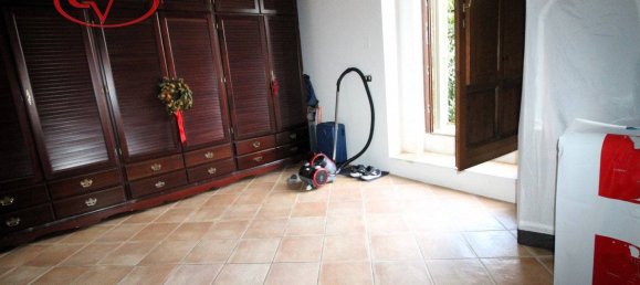 2 bedrooms Apartment in Cavriglia, Italy No. 74114 6