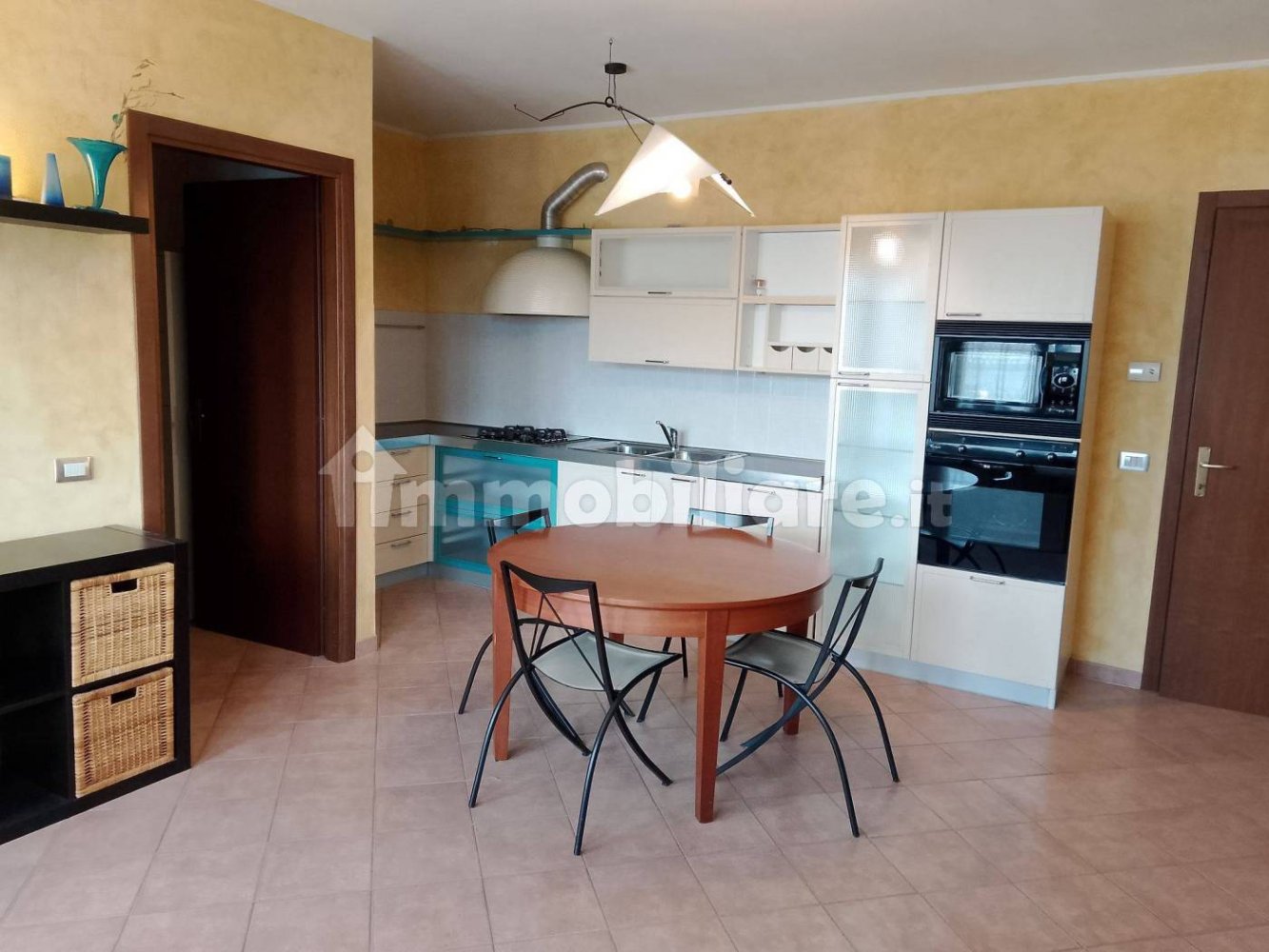 Apartamento T1 em Cento, Italy N.º 345012