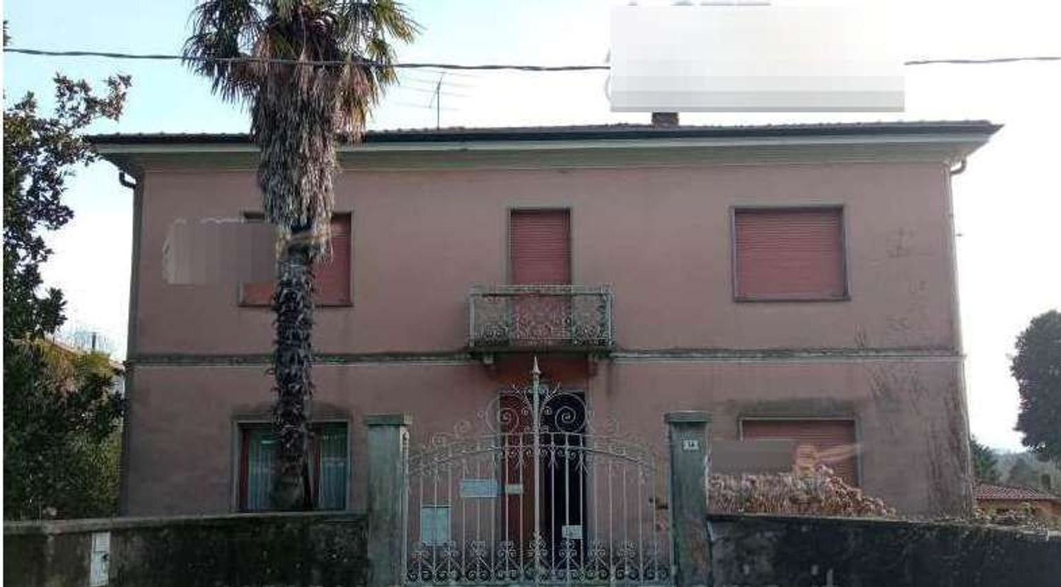 Дом с 14 комнатами в Санджано, Италия № 92603