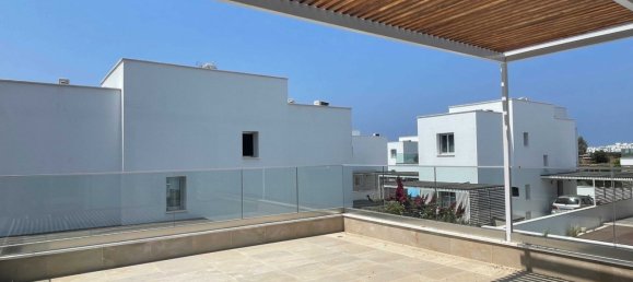 3 bedrooms Villa in Geroskípou, Cyprus No. 230 6