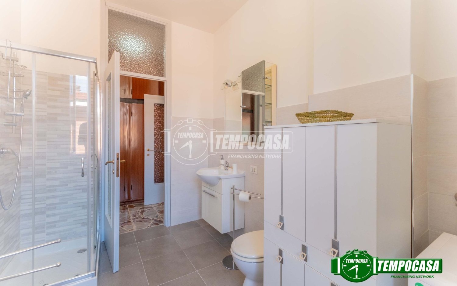 2 rooms Apartment in Magenta, Italy No. 275859