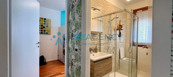 4 rooms Apartment in Vicenza, Italy No. 12821 10