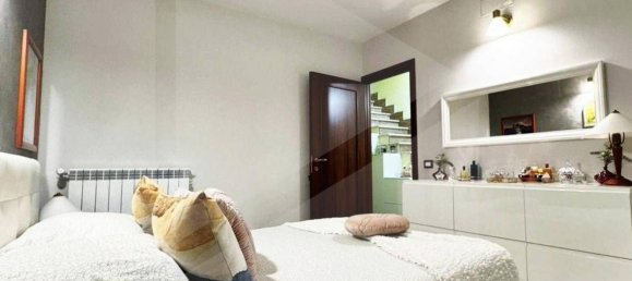 4غرفة منزل ذو طابقين في Rome, Italy رقم 32779 16