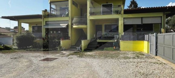 4غرفة منزل ذو طابقين في Rome, Italy رقم 32779 2