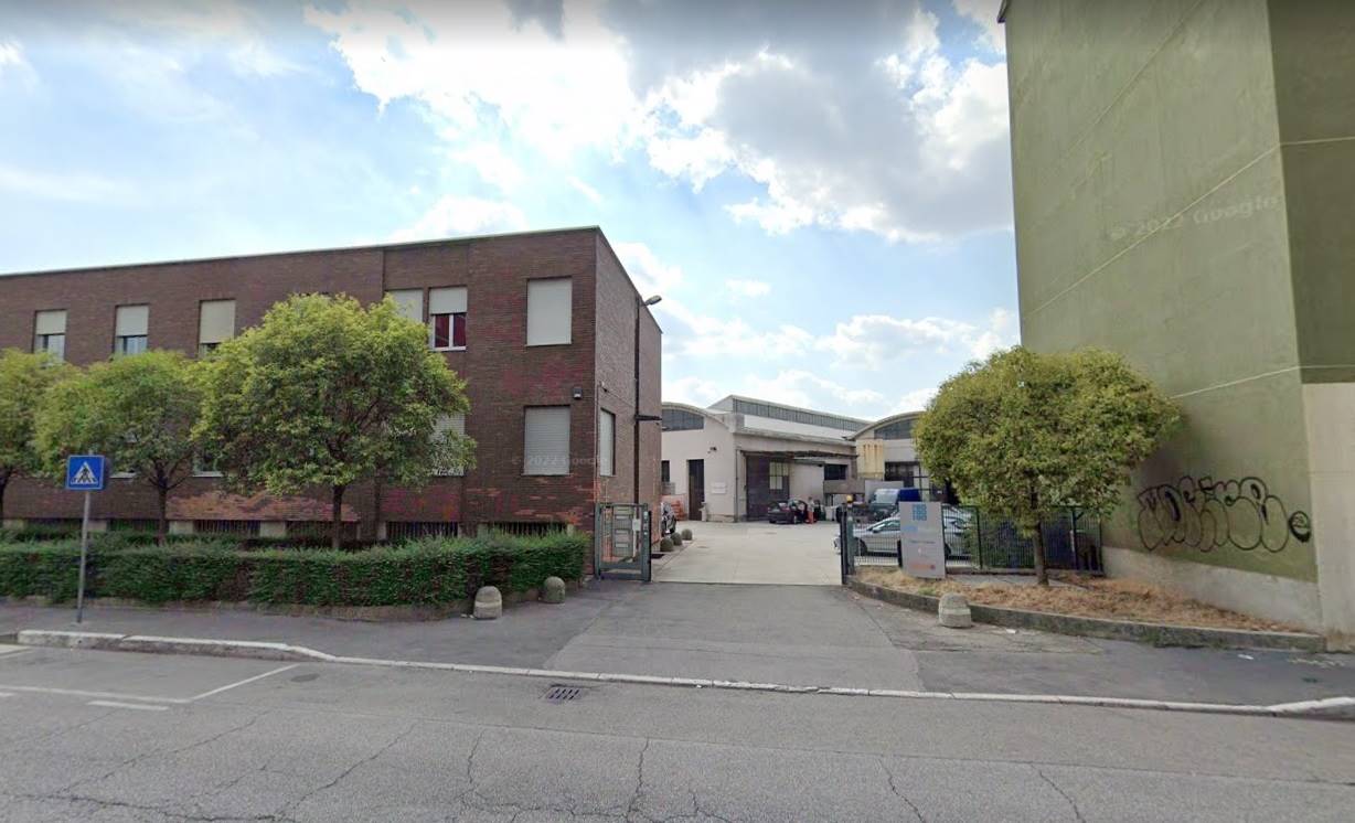 1900m² Warehouse in Sesto San Giovanni, Italy No. 211669
