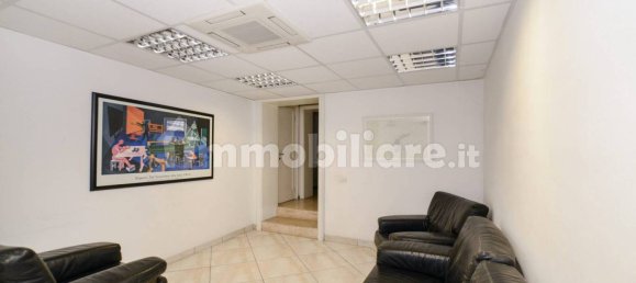 5 rooms Office in Rome, Italy No. 336791 34