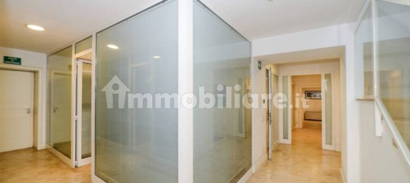 5 rooms Office in Rome, Italy No. 336791 20