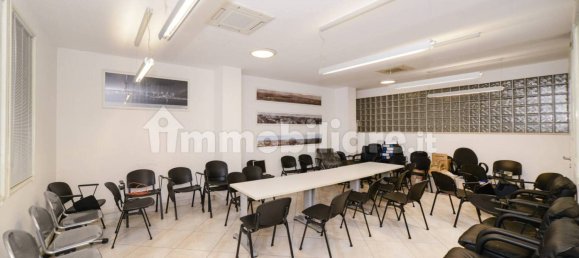 5 rooms Office in Rome, Italy No. 336791 40